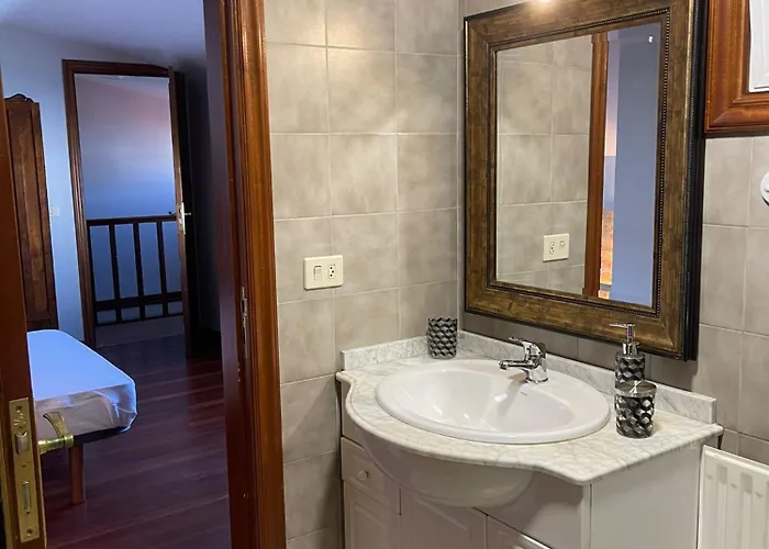 Sanjurjo Badia 3 Apartment *